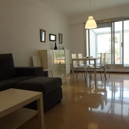 Rent this 4 bed apartment on Carrer de Casanova in 43, 08011 Barcelona