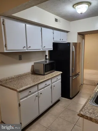 Image 4 - 7800 Hanover Parkway, Greenbelt, MD 20770, USA - Condo for sale