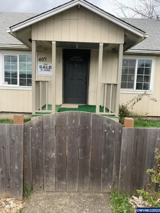 Buy this 2 bed house on 405 Hawley Street in Woodburn, OR 97071