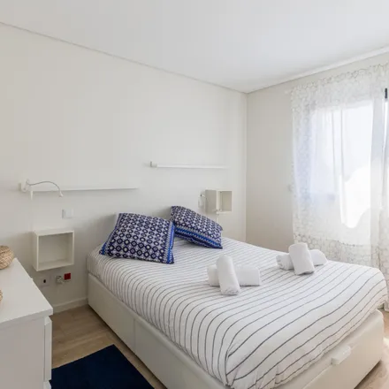 Rent this 1 bed apartment on Rua da Boavista 774 in 4050-110 Porto, Portugal