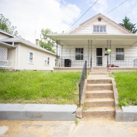 Buy this 2 bed house on 1608 West Pleasant Street in Springfield, OH 45506