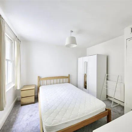 Image 7 - Ormeley Road, London, SW12 9QF, United Kingdom - Apartment for rent