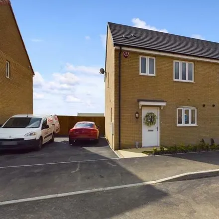 Buy this 2 bed duplex on Harvester Way in Crowland, PE6 0DG