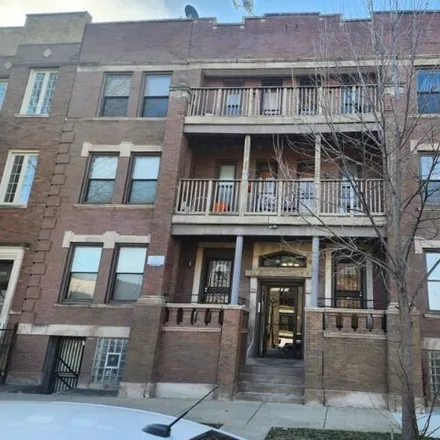 Buy this 3 bed condo on 5014-5016 South Prairie Avenue in Chicago, IL 60653