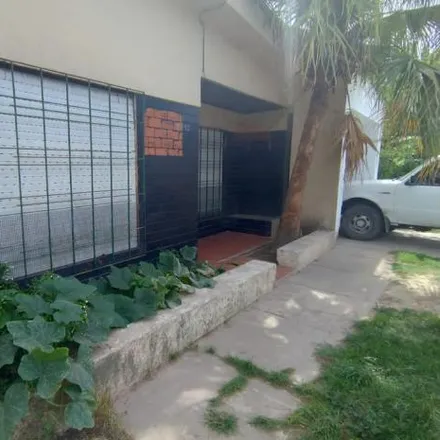 Buy this 4 bed house on Avenida Pedro Dreyer 2132 in Partido de Esteban Echeverría, Monte Grande