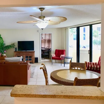 Image 7 - Ocean Avenue, Riviera Beach, FL 33404, USA - Condo for rent