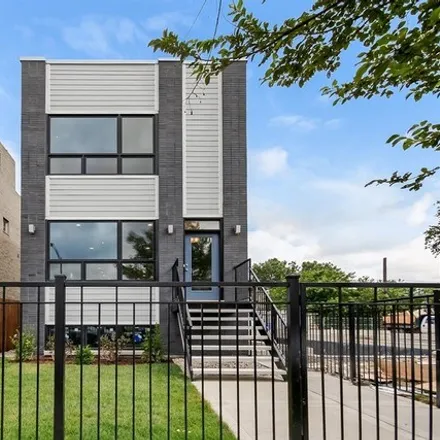Image 2 - 2718 West Adams Street, Chicago, IL 60612, USA - House for sale