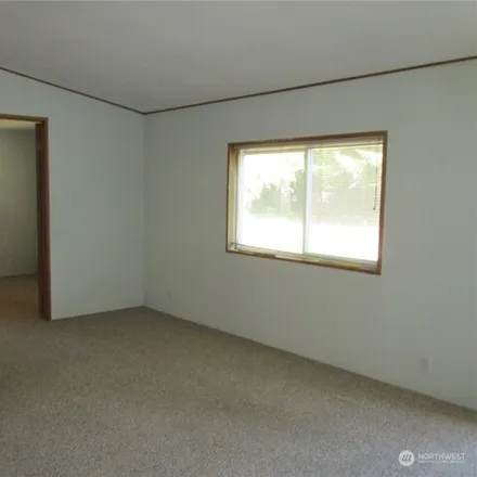 Image 9 - 46432 Baker Rd, Concrete, Washington, 98237 - Apartment for sale