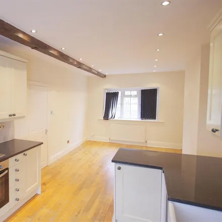 Image 4 - Back Holywell Grove, Leeds, LS12 3HP, United Kingdom - Apartment for rent