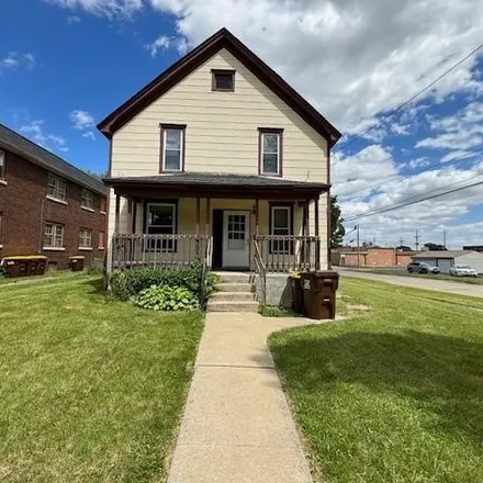 Buy this 2 bed house on 2244 Parmele St in Rockford, Illinois