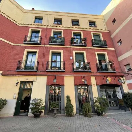 Rent this 3 bed apartment on Calle Jemenuño in 28005 Madrid, Spain