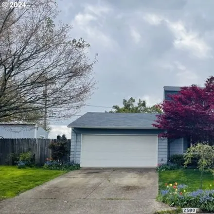 Buy this 3 bed house on 2580 Sage Street in Eugene, OR 97404