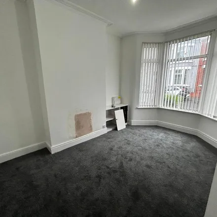 Rent this 3 bed townhouse on Gloucester Road in Sefton, L20 9BD