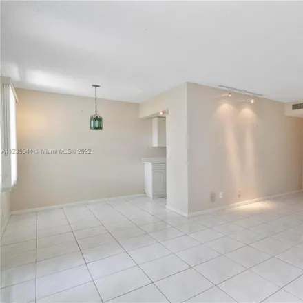 Image 6 - Harwood I, Deerfield Beach Century Village, Deerfield Beach, FL 33442, USA - Condo for sale