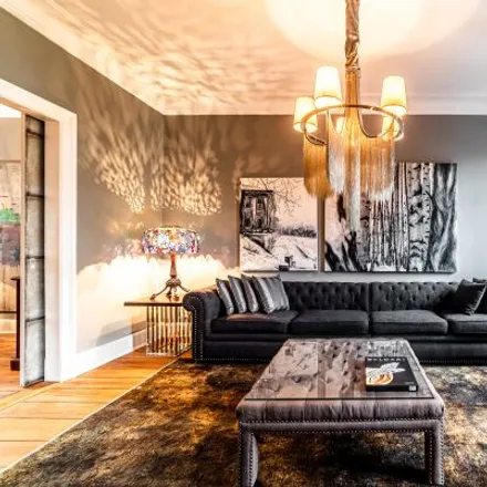 Rent this 4 bed apartment on Hofweg 5 in 22085 Hamburg, Germany