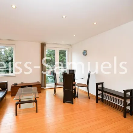Image 5 - St Pauls (former), 269 Westferry Road, Millwall, London, E14 3RS, United Kingdom - Apartment for rent