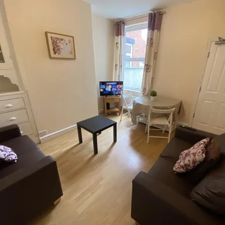 Rent this 4 bed townhouse on 14 Ludlow Road in Coventry, CV5 6JA