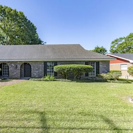Buy this 3 bed house on 1123 West Gilman Road in Lafayette, LA 70501