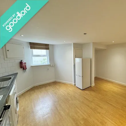 Rent this 3 bed apartment on One Yoga Studio in Albany Road, Manchester