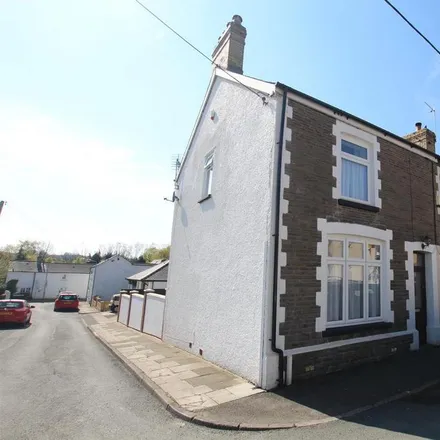 Rent this 3 bed house on Hermon Hill in Cardiff, CF15 7LZ