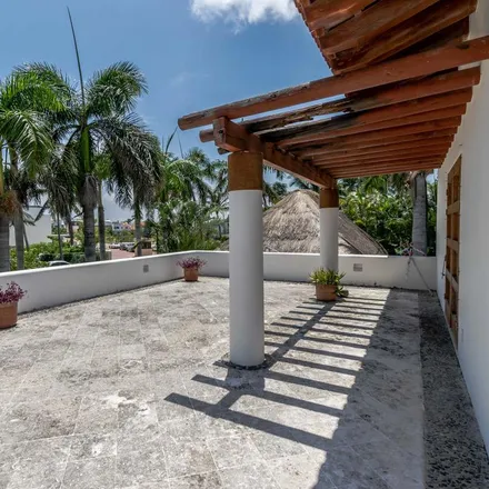 Rent this studio house on unnamed road in Isla Dorada, 75500 Cancún
