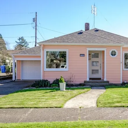 Buy this 2 bed house on 1740 24th Street Northeast in Salem, OR 97301