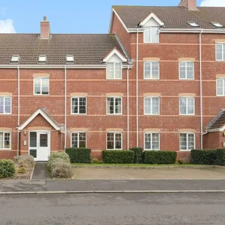 Buy this 2 bed apartment on Gordon Road in Newbury, RG14 5RX