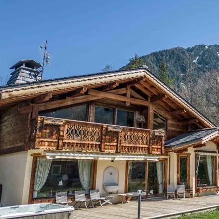 Image 2 - 74400 Chamonix-Mont-Blanc, France - House for sale