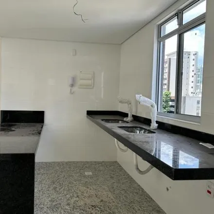 Image 1 - Avenida Getúlio Vargas 978, Savassi, Belo Horizonte - MG, 30140-111, Brazil - Apartment for rent