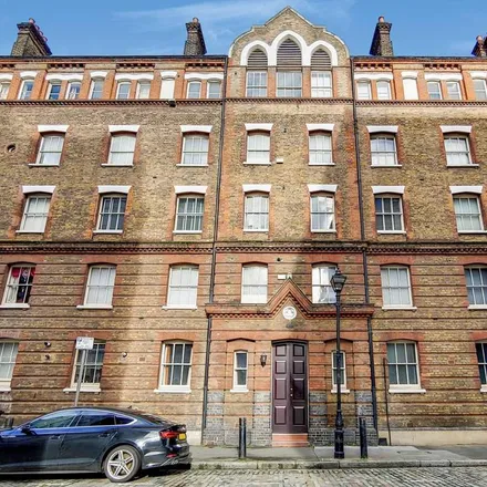 Rent this 1 bed apartment on Folgate Street in Spitalfields, London