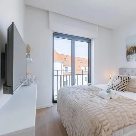 Rent this 2 bed apartment on Knokke-Heist in Brugge, Belgium