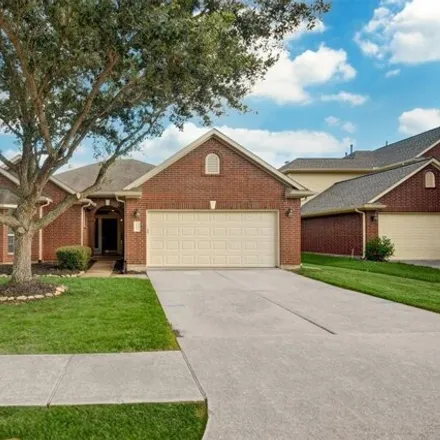 Rent this 4 bed house on 2683 Walnut Bend Boulevard in Pearland, TX 77584