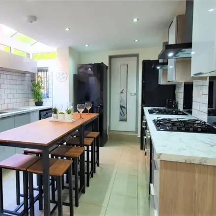 Rent this 8 bed townhouse on 51 Selly Hill Road in Selly Oak, B29 7DL