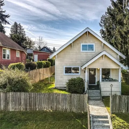 Buy this 3 bed house on 2108 East Fairbanks Street in Tacoma, WA 98404