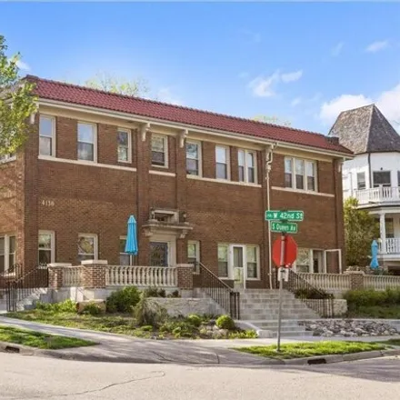 Buy this 1 bed condo on 4136 Queen Avenue South in Minneapolis, MN 55410