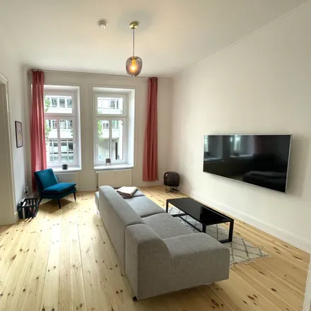 Rent this 3 bed apartment on Soné Art Gallery in Kaiser-Wilhelm-Straße, 20355 Hamburg