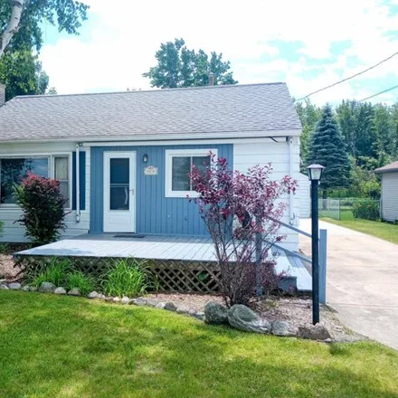 Buy this 2 bed house on 903 Iroquois Ave in Prudenville, Michigan