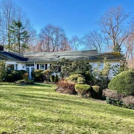Buy this 4 bed house on 153 West Hills Road in New Canaan, CT 06840