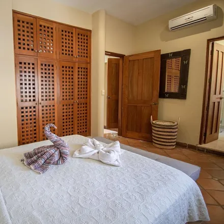 Rent this 4 bed house on Mazatlán