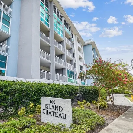 Buy this 2 bed condo on Roy Jenkins Pool in 154 Columbia Drive, Tampa