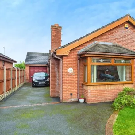 Buy this 3 bed house on The Links in Wrexham, LL13 9PZ