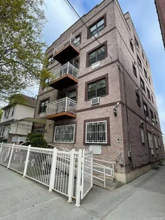 Image 1 - 97-05 50th Avenue, New York, NY 11368, USA - House for rent