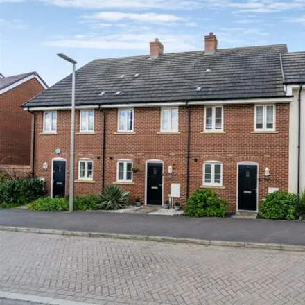 Buy this 2 bed townhouse on Santa Cruz Avenue in Bletchley, MK3 5GL