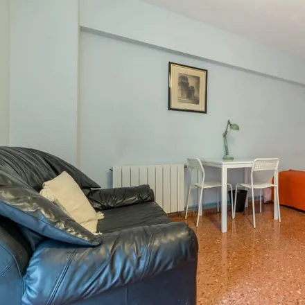 Image 4 - Carrer del Doctor Manuel Candela, 58, 46021 Valencia, Spain - Room for rent