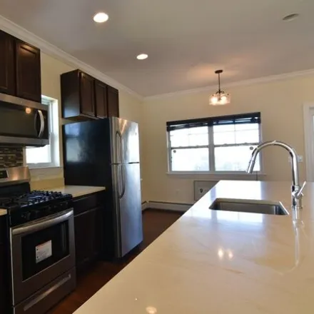 Rent this 3 bed house on Dolphin Court in New York, NY 10473