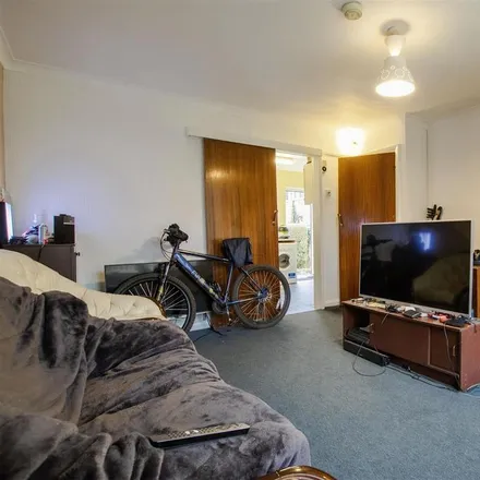 Image 3 - Poole Crescent, Metchley, B17 0PE, United Kingdom - House for rent