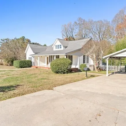 Image 3 - North Main Street, Abbeville, SC 29620, USA - House for sale