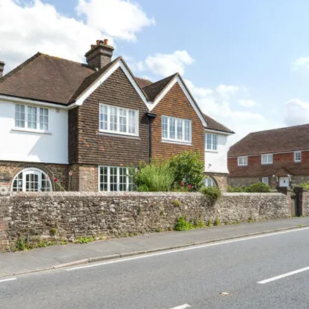 Buy this 4 bed duplex on Robert's Hill in Icklesham, TN36 4EY