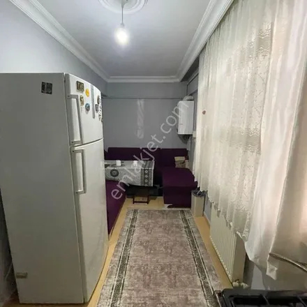Rent this 2 bed apartment on İnönü İlkokulu in Fevzi Çakmak Caddesi, 34315 Avcılar