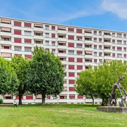 Rent this 3 bed apartment on Avenue de Florissant 36 in 1020 Renens, Switzerland
